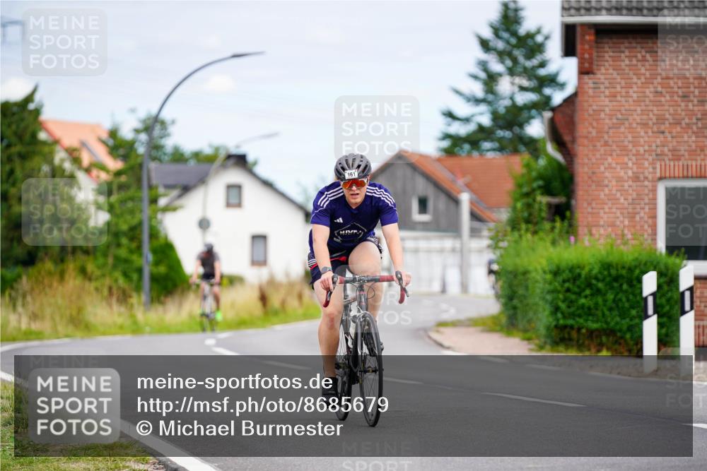 31.08.2025 - Elbe Triathlon Hamburg Michael Burmester http://msf.ph/oto/8685679 31.08.2025 14:12:02 Radfahren 161 meine-sportfotos.de