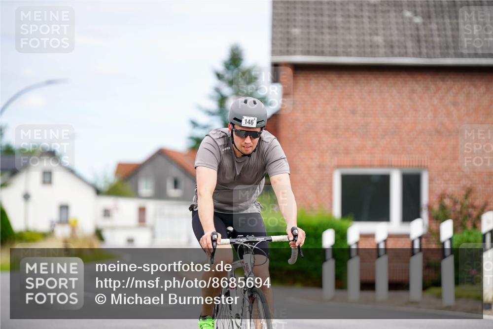 31.08.2025 - Elbe Triathlon Hamburg Michael Burmester http://msf.ph/oto/8685694 31.08.2025 14:12:09 Radfahren 146 meine-sportfotos.de