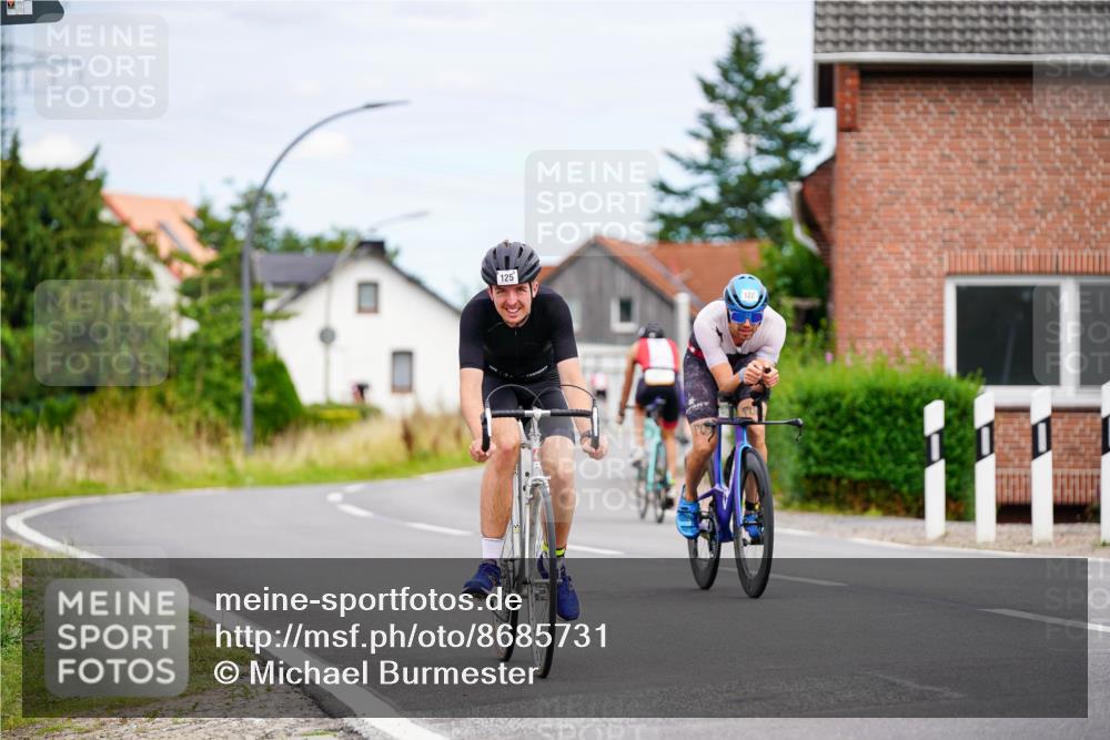31.08.2025 - Elbe Triathlon Hamburg Michael Burmester http://msf.ph/oto/8685731 31.08.2025 14:12:25 Radfahren 125, 148, 152 meine-sportfotos.de