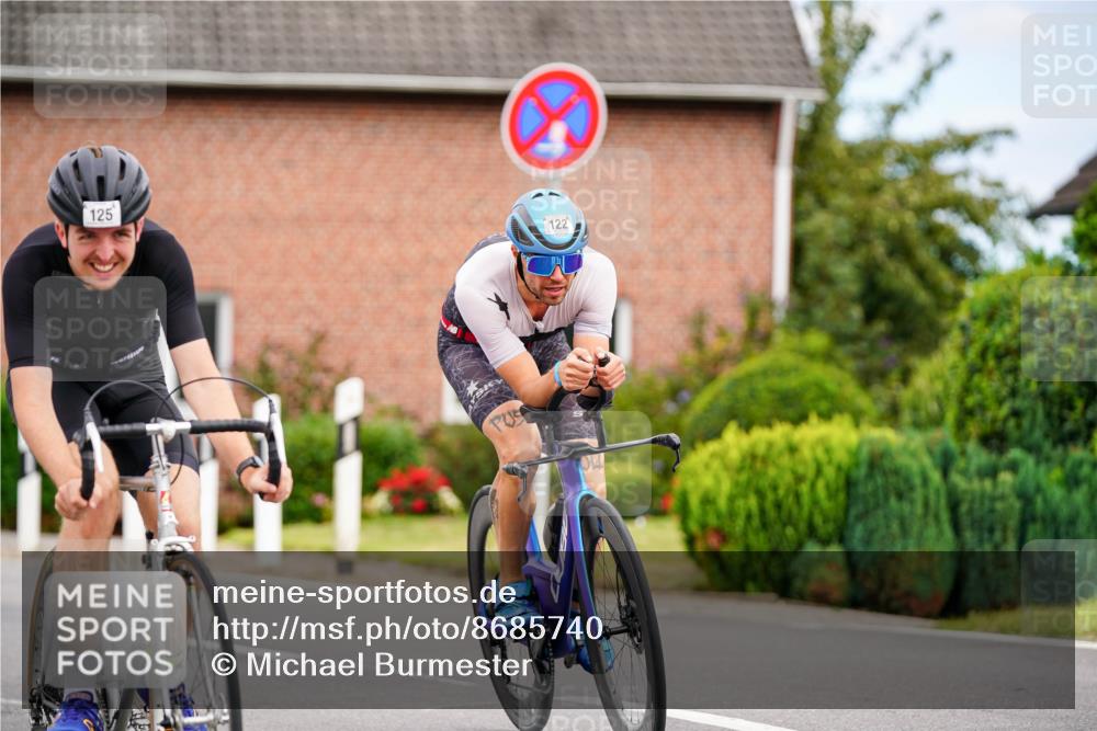 31.08.2025 - Elbe Triathlon Hamburg Michael Burmester http://msf.ph/oto/8685740 31.08.2025 14:12:25 Radfahren 125, 148, 152 meine-sportfotos.de