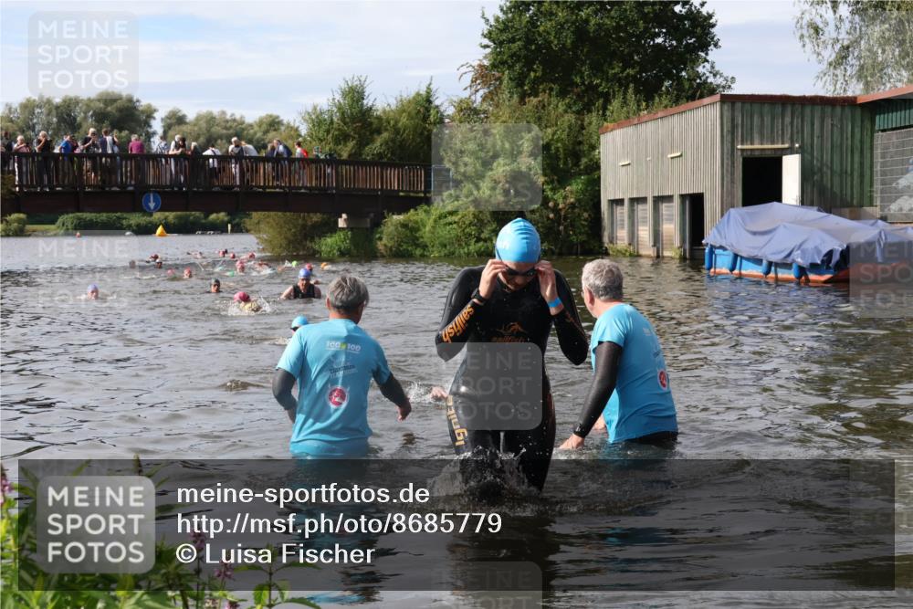 31.08.2025 - Elbe Triathlon Hamburg Luisa Fischer http://msf.ph/oto/8685779 31.08.2025 10:41:16 Schwimmen 1408, 1465, 1494 meine-sportfotos.de