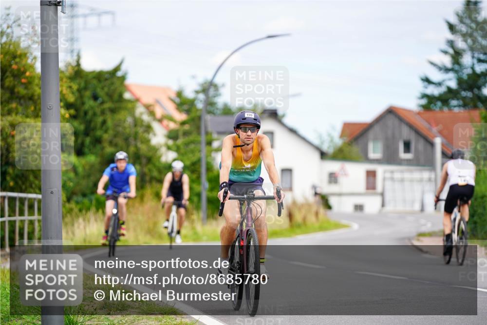 31.08.2025 - Elbe Triathlon Hamburg Michael Burmester http://msf.ph/oto/8685780 31.08.2025 14:13:00 Radfahren 124, 149, 155 meine-sportfotos.de