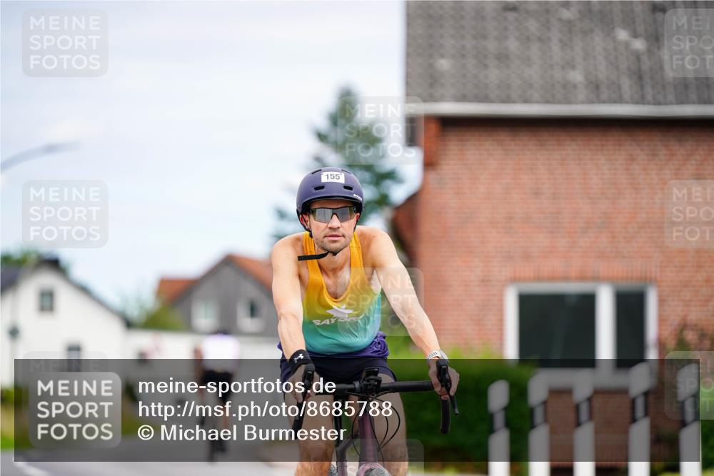 31.08.2025 - Elbe Triathlon Hamburg Michael Burmester http://msf.ph/oto/8685788 31.08.2025 14:13:01 Radfahren 124, 149, 155 meine-sportfotos.de
