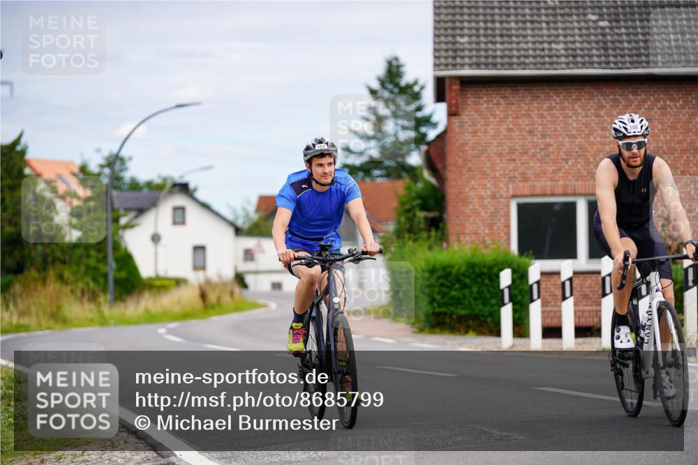 31.08.2025 - Elbe Triathlon Hamburg Michael Burmester http://msf.ph/oto/8685799 31.08.2025 14:13:04 Radfahren 124, 133, 149, 155 meine-sportfotos.de