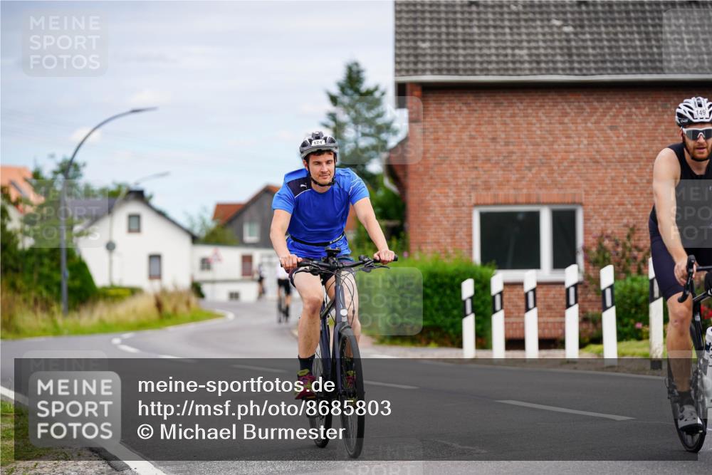 31.08.2025 - Elbe Triathlon Hamburg Michael Burmester http://msf.ph/oto/8685803 31.08.2025 14:13:04 Radfahren 124, 133, 149, 155 meine-sportfotos.de