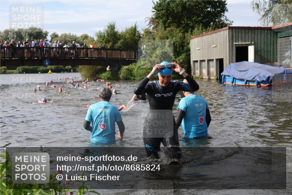 31.08.2025 - Elbe Triathlon Hamburg Luisa Fischer http://msf.ph/oto/8685824 31.08.2025 10:41:27 Schwimmen 1404, 1465, 1494 meine-sportfotos.de