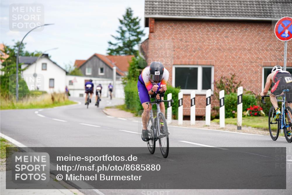 31.08.2025 - Elbe Triathlon Hamburg Michael Burmester http://msf.ph/oto/8685880 31.08.2025 14:14:10 Radfahren 142 meine-sportfotos.de