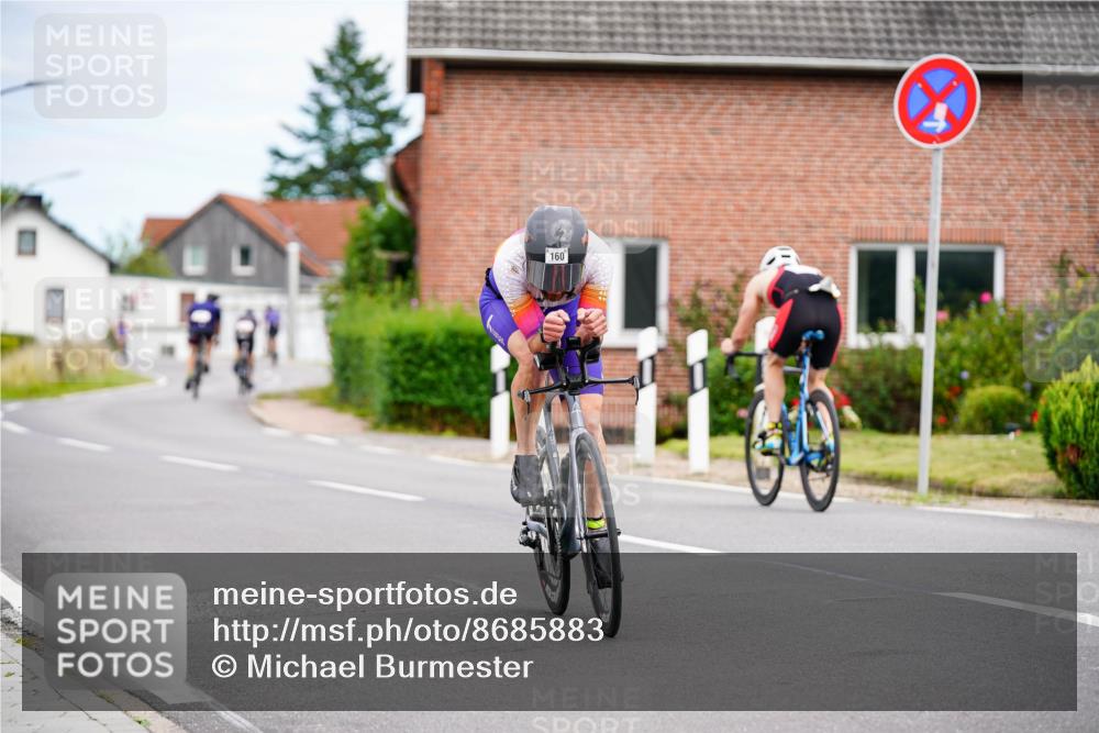 31.08.2025 - Elbe Triathlon Hamburg Michael Burmester http://msf.ph/oto/8685883 31.08.2025 14:14:10 Radfahren 142 meine-sportfotos.de