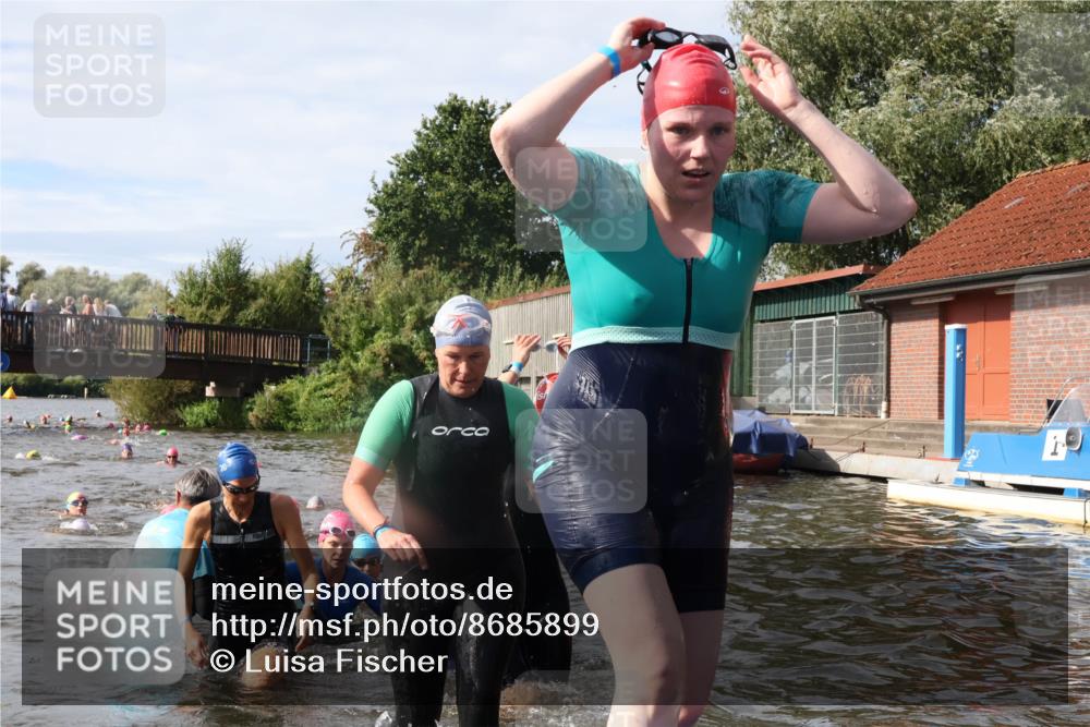31.08.2025 - Elbe Triathlon Hamburg Luisa Fischer http://msf.ph/oto/8685899 31.08.2025 10:41:59 Schwimmen 1365, 1375, 1381, 1382, 1393, 1413, 1428, 1484, 1487, 1498 meine-sportfotos.de