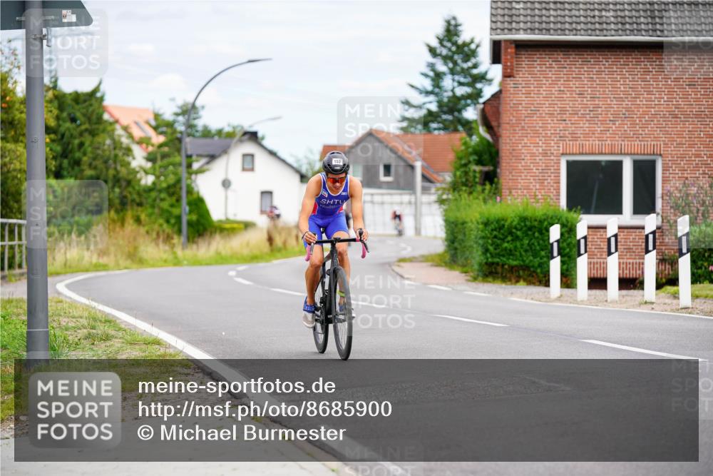 31.08.2025 - Elbe Triathlon Hamburg Michael Burmester http://msf.ph/oto/8685900 31.08.2025 14:14:20 Radfahren 153 meine-sportfotos.de