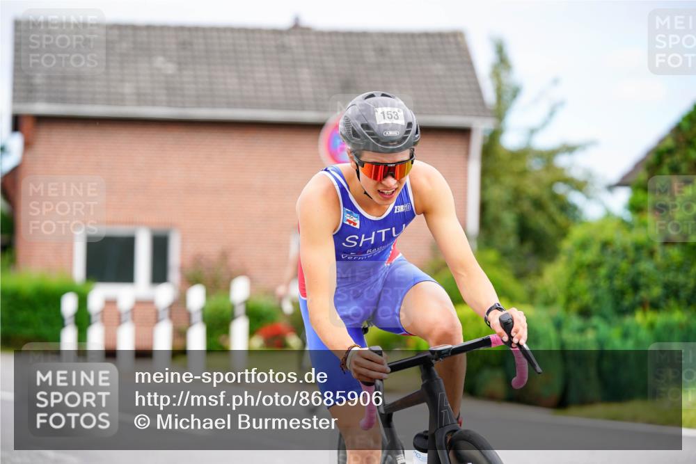 31.08.2025 - Elbe Triathlon Hamburg Michael Burmester http://msf.ph/oto/8685906 31.08.2025 14:14:21 Radfahren 153 meine-sportfotos.de