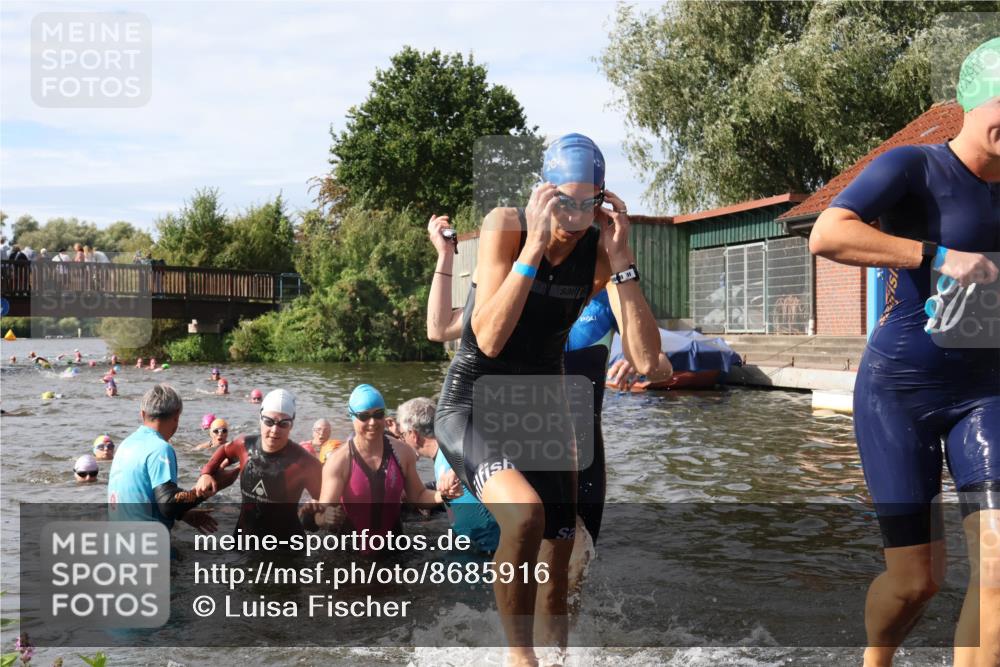 31.08.2025 - Elbe Triathlon Hamburg Luisa Fischer http://msf.ph/oto/8685916 31.08.2025 10:42:02 Schwimmen 1365, 1375, 1381, 1382, 1393, 1395, 1411, 1413, 1416, 1425, 1428, 1450, 1484, 1487, 1498 meine-sportfotos.de