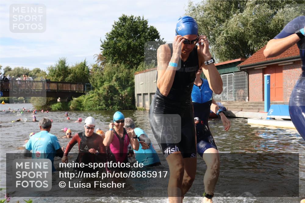 31.08.2025 - Elbe Triathlon Hamburg Luisa Fischer http://msf.ph/oto/8685917 31.08.2025 10:42:02 Schwimmen 1365, 1375, 1381, 1382, 1393, 1395, 1411, 1413, 1416, 1425, 1428, 1450, 1484, 1487, 1498 meine-sportfotos.de