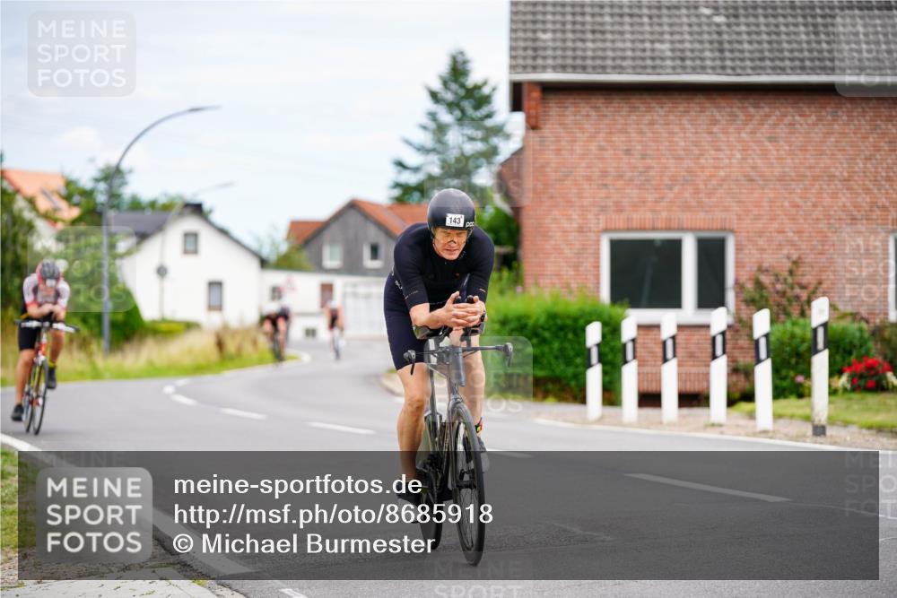 31.08.2025 - Elbe Triathlon Hamburg Michael Burmester http://msf.ph/oto/8685918 31.08.2025 14:14:30 Radfahren  meine-sportfotos.de