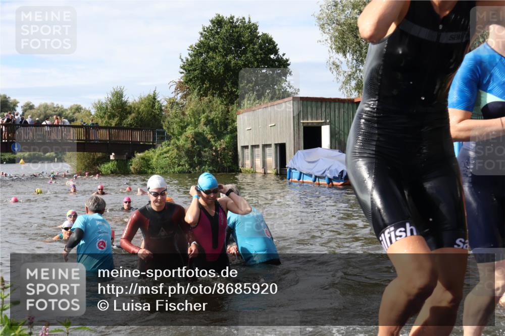 31.08.2025 - Elbe Triathlon Hamburg Luisa Fischer http://msf.ph/oto/8685920 31.08.2025 10:42:03 Schwimmen 1365, 1375, 1381, 1382, 1393, 1395, 1411, 1413, 1416, 1425, 1428, 1450, 1484, 1487, 1498 meine-sportfotos.de