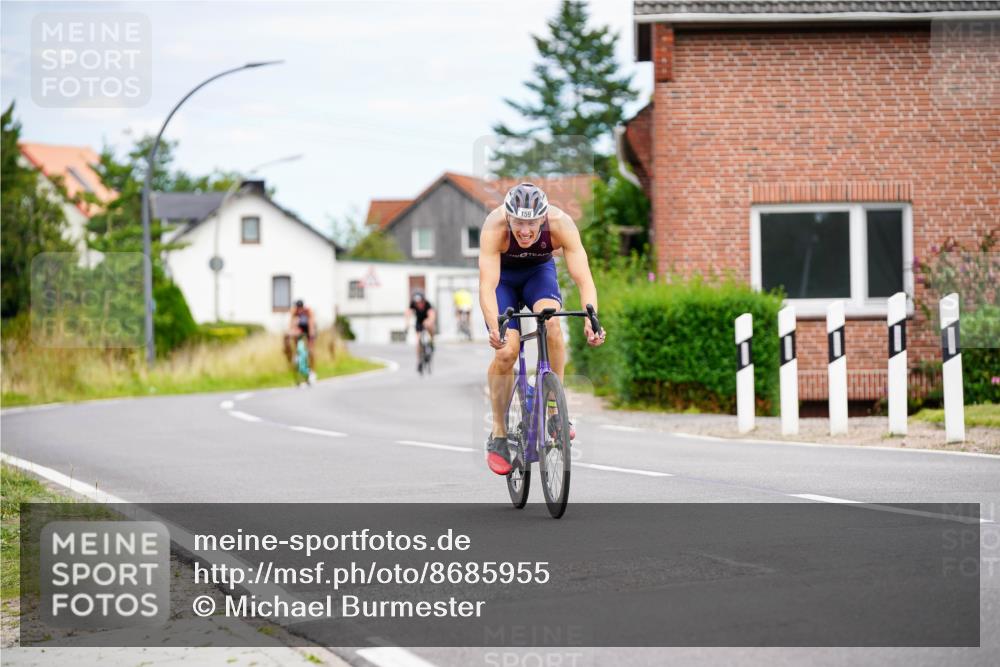 31.08.2025 - Elbe Triathlon Hamburg Michael Burmester http://msf.ph/oto/8685955 31.08.2025 14:14:49 Radfahren  meine-sportfotos.de