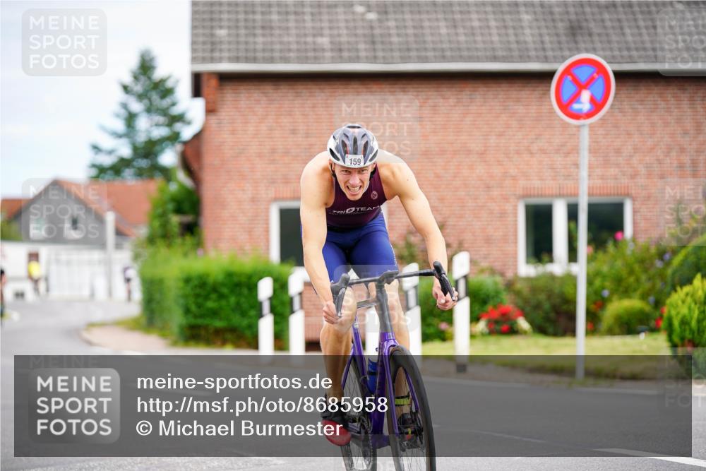 31.08.2025 - Elbe Triathlon Hamburg Michael Burmester http://msf.ph/oto/8685958 31.08.2025 14:14:50 Radfahren 127 meine-sportfotos.de