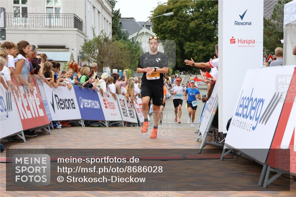 31.08.2025 - 21. Blankeneser Heldenlauf Strokosch-Dieckow http://msf.ph/oto/8686028 31.08.2025 12:00:31 Ziel 5784, 4144 meine-sportfotos.de