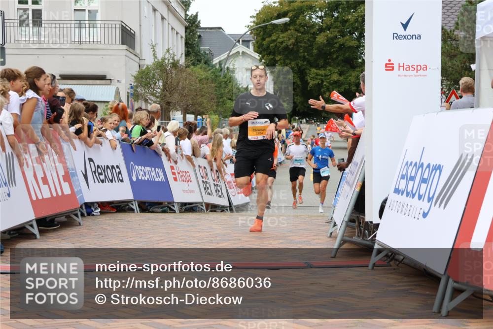 31.08.2025 - 21. Blankeneser Heldenlauf Strokosch-Dieckow http://msf.ph/oto/8686036 31.08.2025 12:00:31 Ziel 5784, 4144 meine-sportfotos.de