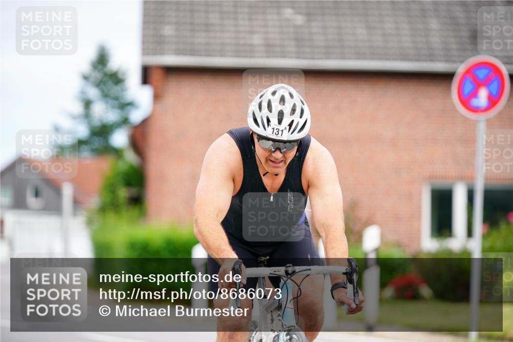 31.08.2025 - Elbe Triathlon Hamburg Michael Burmester http://msf.ph/oto/8686073 31.08.2025 14:16:16 Radfahren 131, 145 meine-sportfotos.de