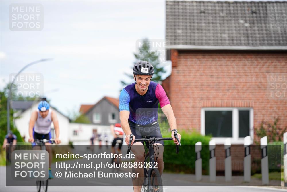 31.08.2025 - Elbe Triathlon Hamburg Michael Burmester http://msf.ph/oto/8686092 31.08.2025 14:16:31 Radfahren 150, 161 meine-sportfotos.de