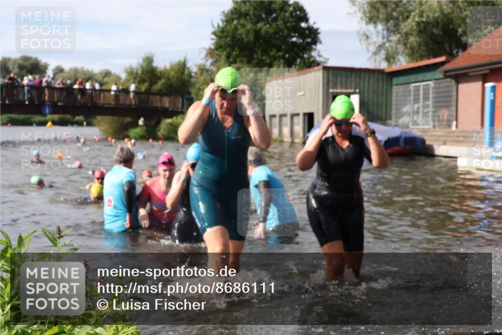 31.08.2025 - Elbe Triathlon Hamburg Luisa Fischer http://msf.ph/oto/8686111 31.08.2025 10:42:59 Schwimmen 1358, 1366, 1383, 1394, 1414, 1435, 1474, 1481 meine-sportfotos.de