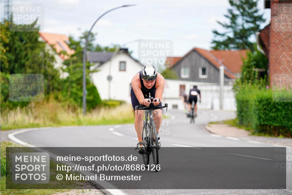 31.08.2025 - Elbe Triathlon Hamburg Michael Burmester http://msf.ph/oto/8686126 31.08.2025 14:16:54 Radfahren 141 meine-sportfotos.de