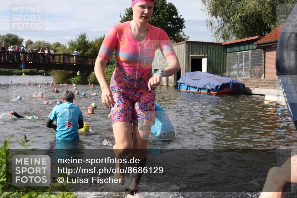 31.08.2025 - Elbe Triathlon Hamburg Luisa Fischer http://msf.ph/oto/8686129 31.08.2025 10:43:02 Schwimmen 1351, 1358, 1366, 1383, 1394, 1414, 1443, 1474, 1504 meine-sportfotos.de