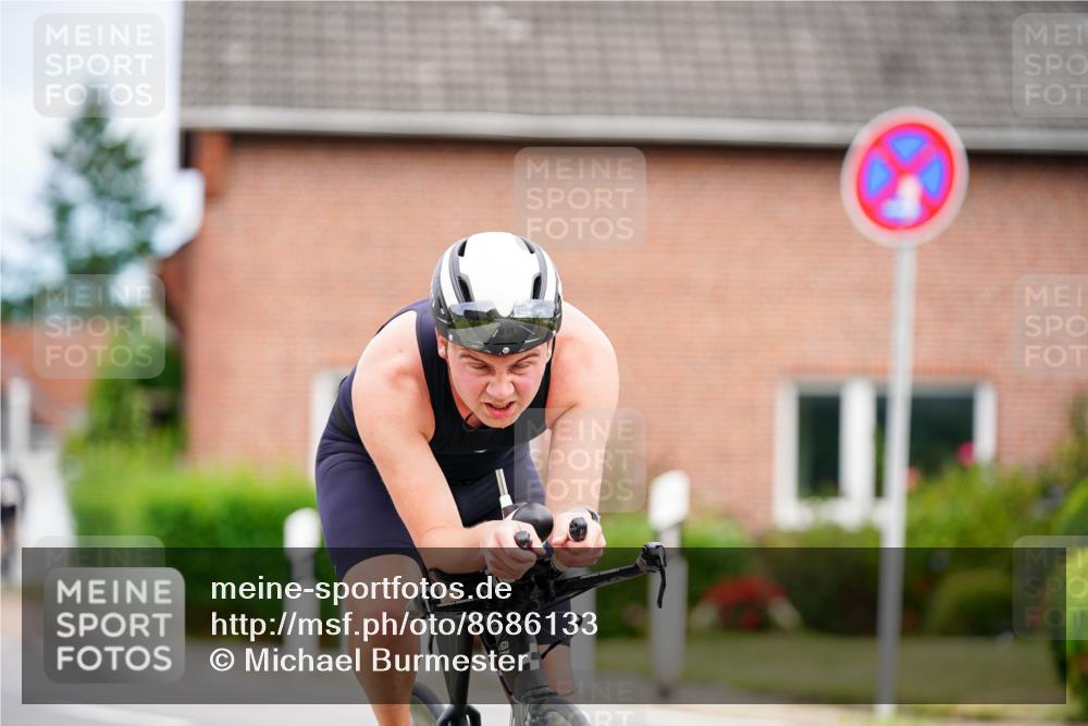 31.08.2025 - Elbe Triathlon Hamburg Michael Burmester http://msf.ph/oto/8686133 31.08.2025 14:16:55 Radfahren 141 meine-sportfotos.de