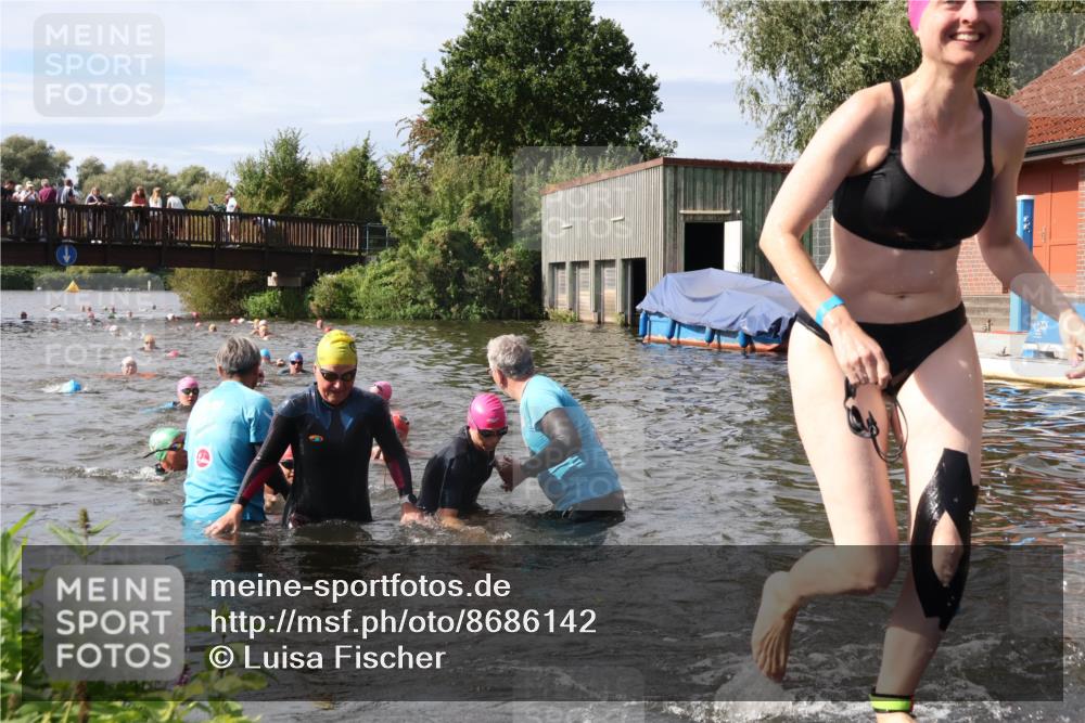 31.08.2025 - Elbe Triathlon Hamburg Luisa Fischer http://msf.ph/oto/8686142 31.08.2025 10:43:05 Schwimmen 1349, 1351, 1358, 1366, 1383, 1414, 1443, 1462, 1474, 1504 meine-sportfotos.de
