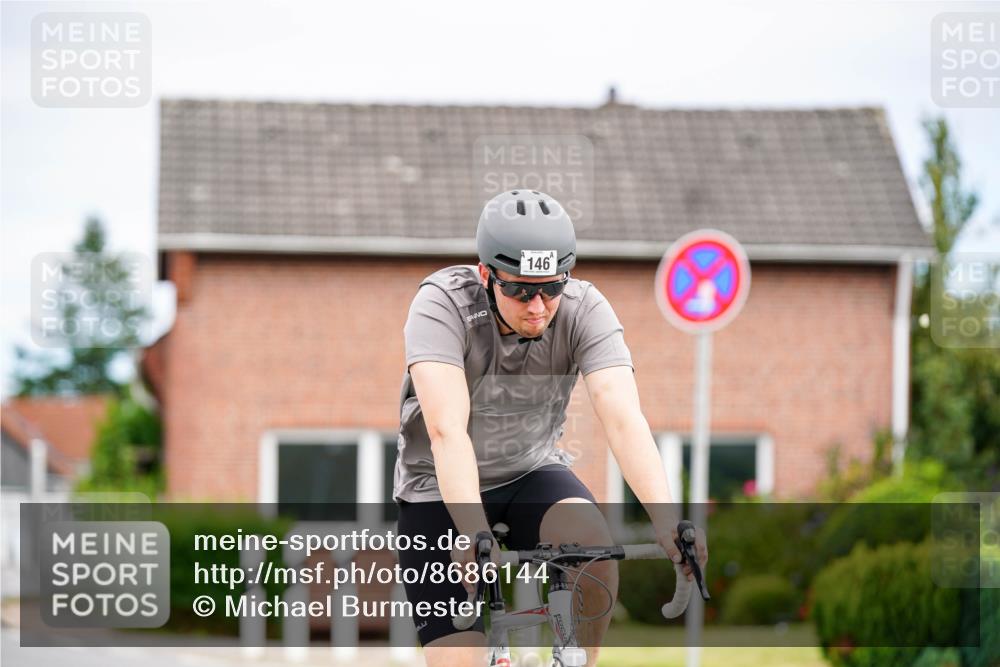 31.08.2025 - Elbe Triathlon Hamburg Michael Burmester http://msf.ph/oto/8686144 31.08.2025 14:17:06 Radfahren 130, 146 meine-sportfotos.de