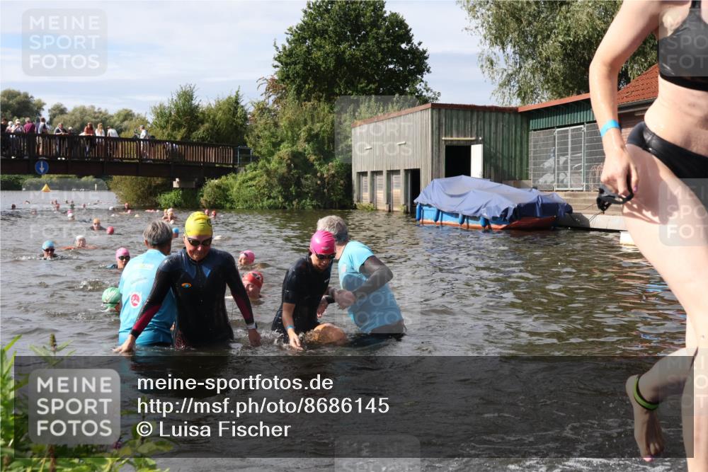 31.08.2025 - Elbe Triathlon Hamburg Luisa Fischer http://msf.ph/oto/8686145 31.08.2025 10:43:05 Schwimmen 1349, 1351, 1358, 1366, 1383, 1414, 1443, 1462, 1474, 1504 meine-sportfotos.de