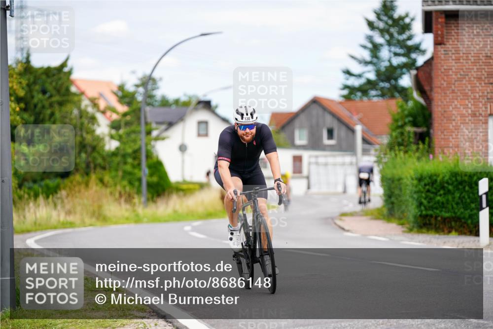 31.08.2025 - Elbe Triathlon Hamburg Michael Burmester http://msf.ph/oto/8686148 31.08.2025 14:17:09 Radfahren 130, 146 meine-sportfotos.de