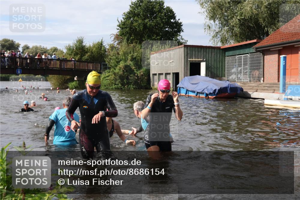 31.08.2025 - Elbe Triathlon Hamburg Luisa Fischer http://msf.ph/oto/8686154 31.08.2025 10:43:07 Schwimmen 1347, 1349, 1351, 1380, 1383, 1414, 1443, 1462, 1504 meine-sportfotos.de
