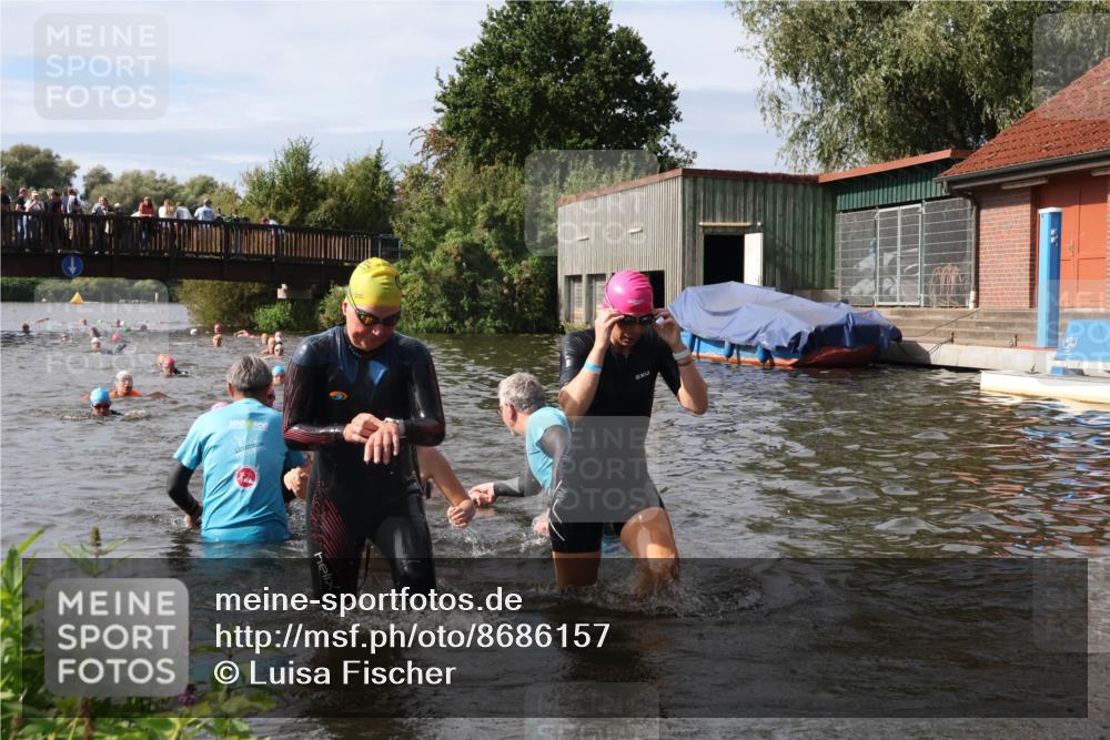 31.08.2025 - Elbe Triathlon Hamburg Luisa Fischer http://msf.ph/oto/8686157 31.08.2025 10:43:07 Schwimmen 1347, 1349, 1351, 1380, 1383, 1414, 1443, 1462, 1504 meine-sportfotos.de