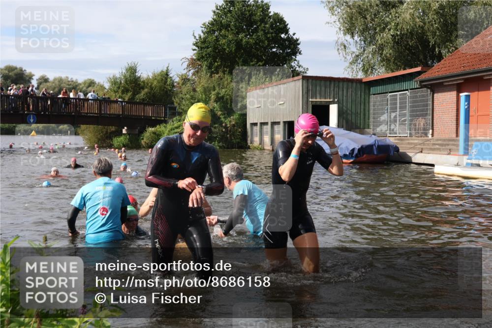 31.08.2025 - Elbe Triathlon Hamburg Luisa Fischer http://msf.ph/oto/8686158 31.08.2025 10:43:08 Schwimmen 1346, 1347, 1349, 1351, 1380, 1414, 1443, 1462, 1504 meine-sportfotos.de