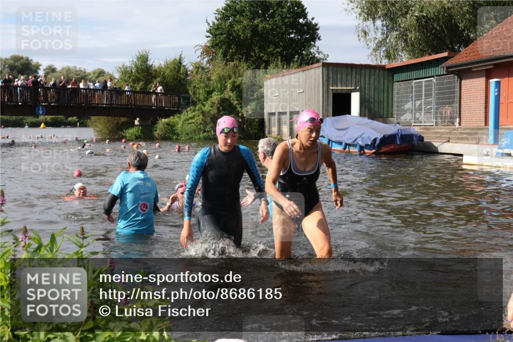 31.08.2025 - Elbe Triathlon Hamburg Luisa Fischer http://msf.ph/oto/8686185 31.08.2025 10:43:18 Schwimmen 1346, 1347, 1349, 1374, 1380, 1409, 1431, 1493 meine-sportfotos.de