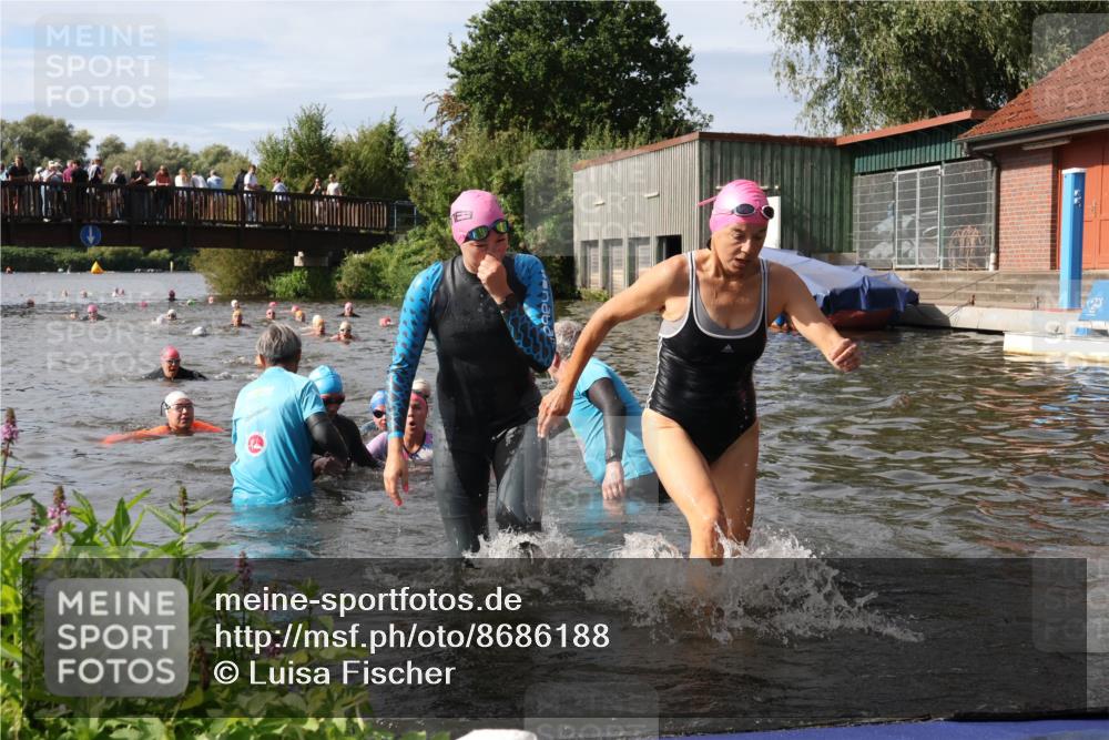 31.08.2025 - Elbe Triathlon Hamburg Luisa Fischer http://msf.ph/oto/8686188 31.08.2025 10:43:19 Schwimmen 1346, 1347, 1349, 1369, 1374, 1380, 1409, 1431, 1493 meine-sportfotos.de