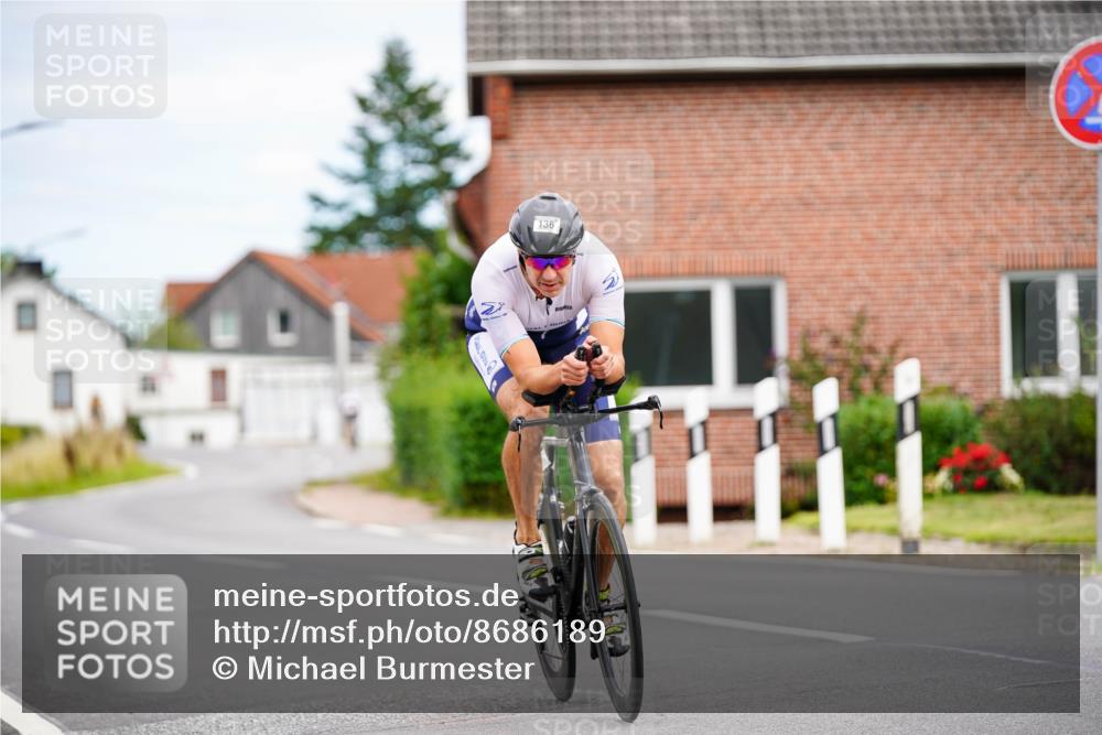 31.08.2025 - Elbe Triathlon Hamburg Michael Burmester http://msf.ph/oto/8686189 31.08.2025 14:17:36 Radfahren 140, 149 meine-sportfotos.de