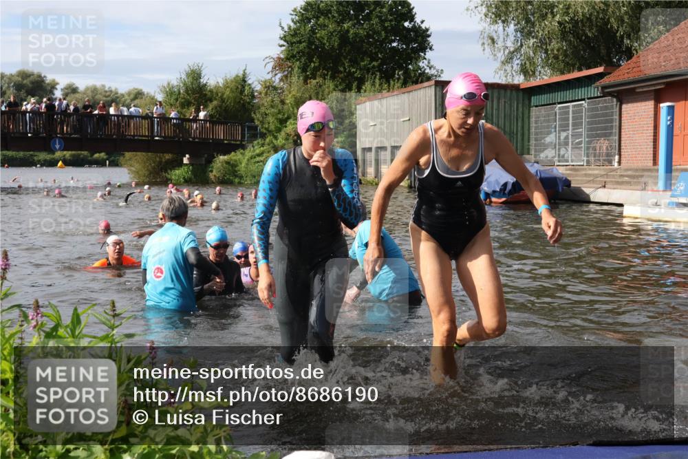 31.08.2025 - Elbe Triathlon Hamburg Luisa Fischer http://msf.ph/oto/8686190 31.08.2025 10:43:19 Schwimmen 1346, 1347, 1349, 1369, 1374, 1380, 1409, 1431, 1493 meine-sportfotos.de
