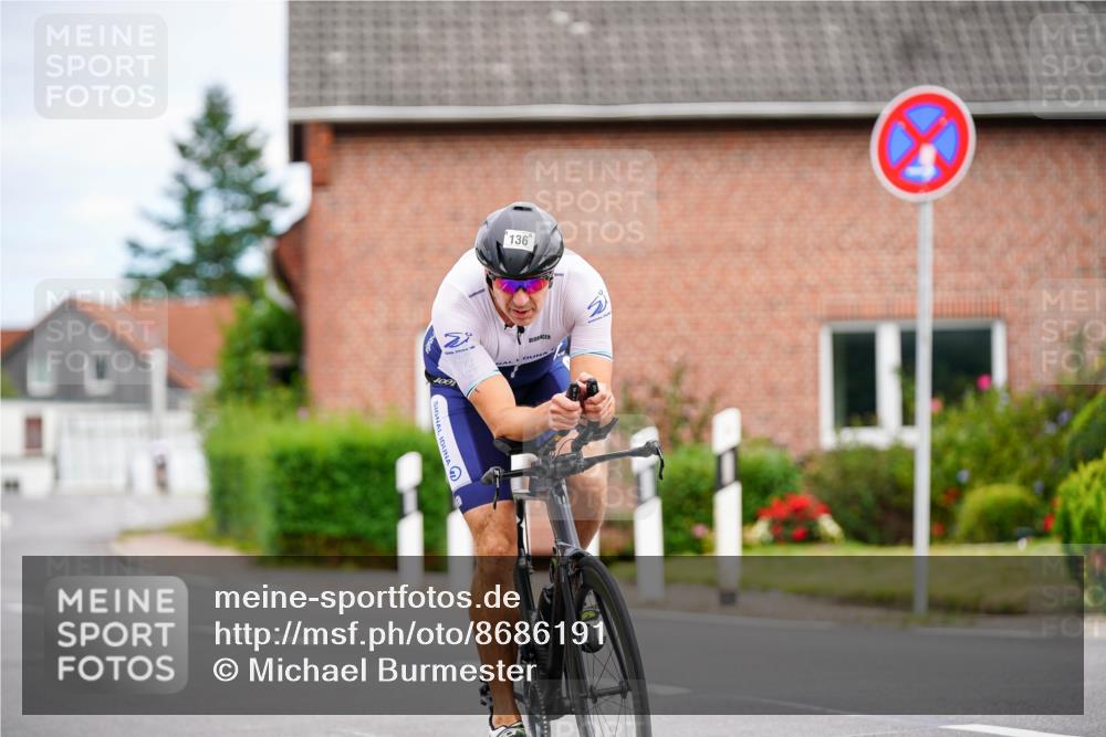 31.08.2025 - Elbe Triathlon Hamburg Michael Burmester http://msf.ph/oto/8686191 31.08.2025 14:17:37 Radfahren 140, 149 meine-sportfotos.de