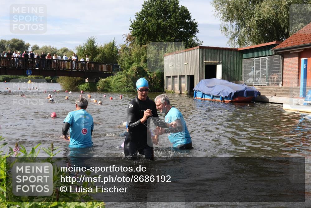 31.08.2025 - Elbe Triathlon Hamburg Luisa Fischer http://msf.ph/oto/8686192 31.08.2025 10:43:21 Schwimmen 1346, 1347, 1363, 1369, 1374, 1380, 1409, 1431, 1493 meine-sportfotos.de