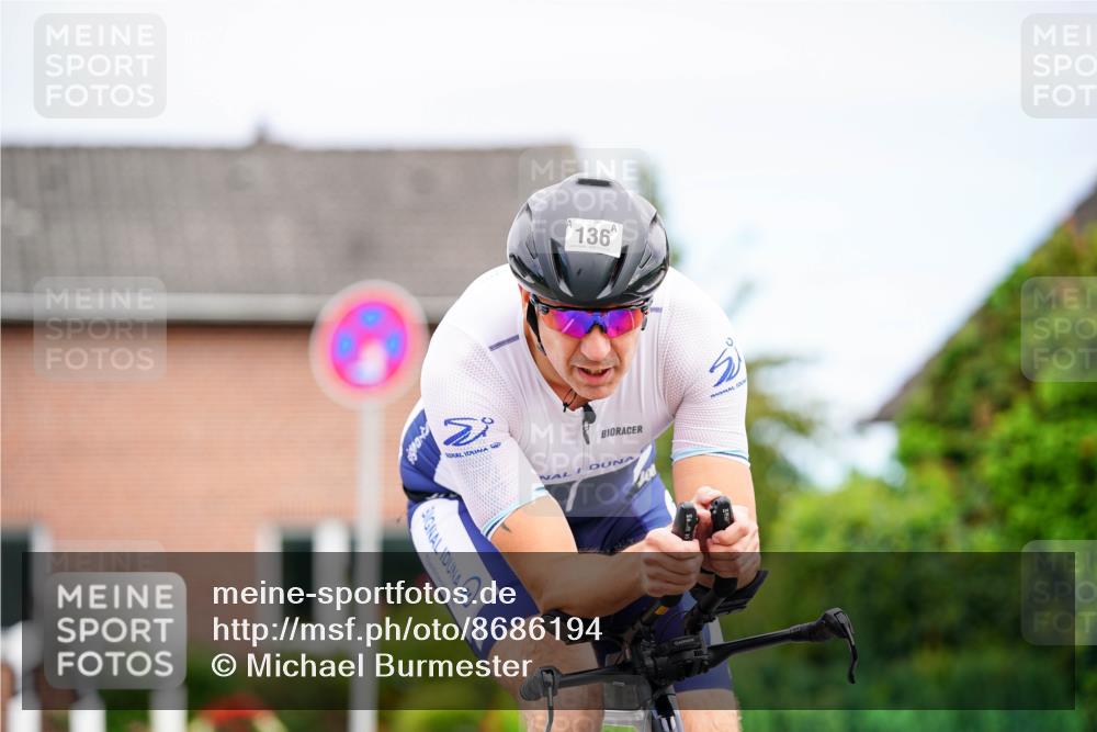 31.08.2025 - Elbe Triathlon Hamburg Michael Burmester http://msf.ph/oto/8686194 31.08.2025 14:17:37 Radfahren 140, 149 meine-sportfotos.de