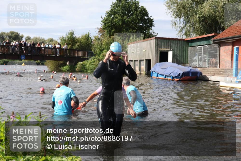 31.08.2025 - Elbe Triathlon Hamburg Luisa Fischer http://msf.ph/oto/8686197 31.08.2025 10:43:22 Schwimmen 1346, 1363, 1369, 1374, 1409, 1431, 1438, 1493 meine-sportfotos.de