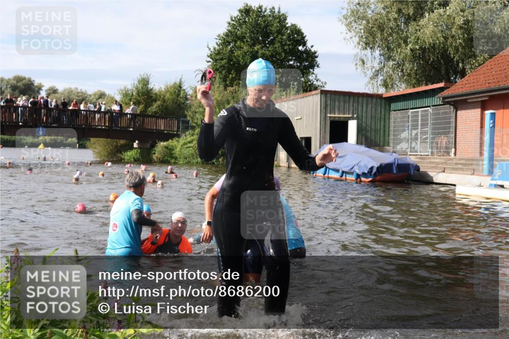 31.08.2025 - Elbe Triathlon Hamburg Luisa Fischer http://msf.ph/oto/8686200 31.08.2025 10:43:23 Schwimmen 1363, 1369, 1374, 1409, 1431, 1438, 1493 meine-sportfotos.de