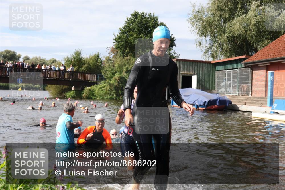 31.08.2025 - Elbe Triathlon Hamburg Luisa Fischer http://msf.ph/oto/8686202 31.08.2025 10:43:23 Schwimmen 1363, 1369, 1374, 1409, 1431, 1438, 1493 meine-sportfotos.de