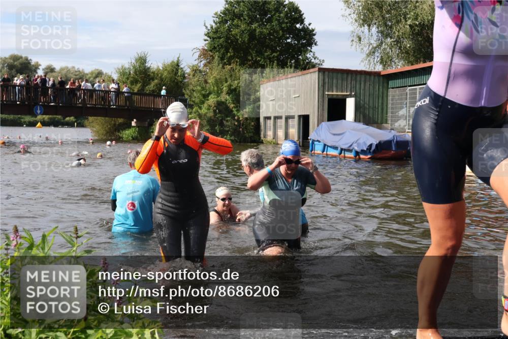 31.08.2025 - Elbe Triathlon Hamburg Luisa Fischer http://msf.ph/oto/8686206 31.08.2025 10:43:26 Schwimmen 1363, 1369, 1409, 1431, 1438, 1466, 1507 meine-sportfotos.de