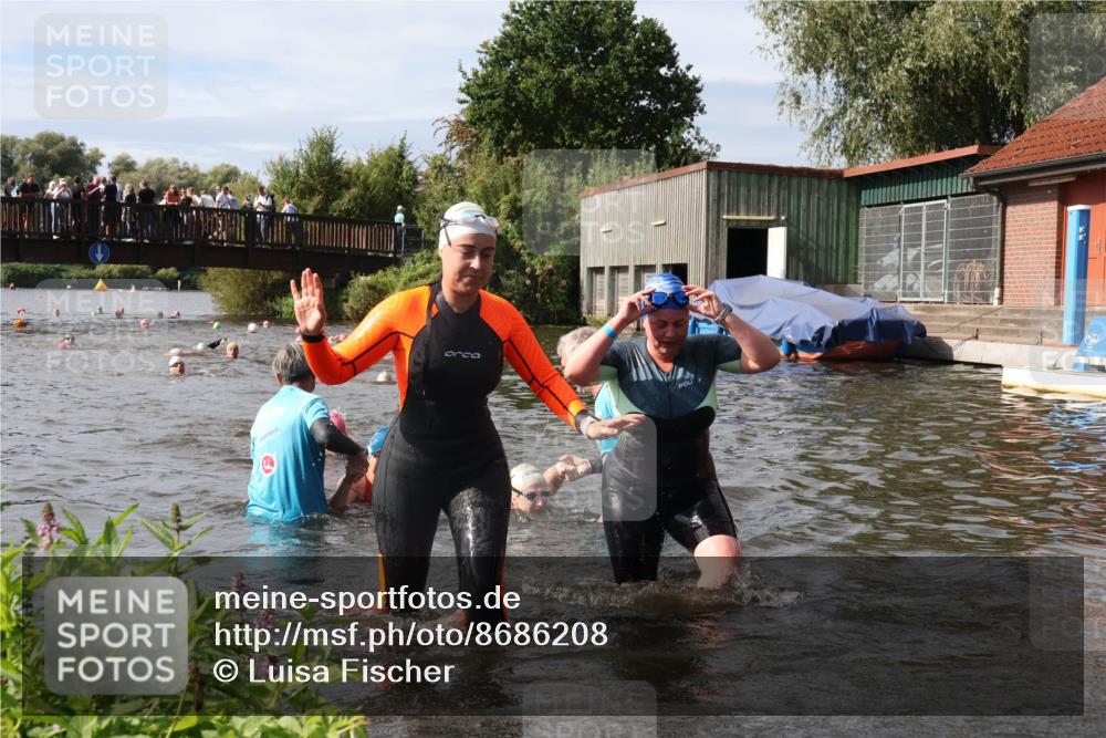 31.08.2025 - Elbe Triathlon Hamburg Luisa Fischer http://msf.ph/oto/8686208 31.08.2025 10:43:27 Schwimmen 1363, 1369, 1409, 1431, 1438, 1466, 1507 meine-sportfotos.de