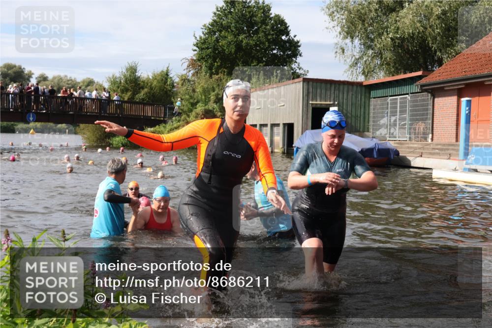 31.08.2025 - Elbe Triathlon Hamburg Luisa Fischer http://msf.ph/oto/8686211 31.08.2025 10:43:28 Schwimmen 1363, 1369, 1409, 1431, 1438, 1466, 1507 meine-sportfotos.de