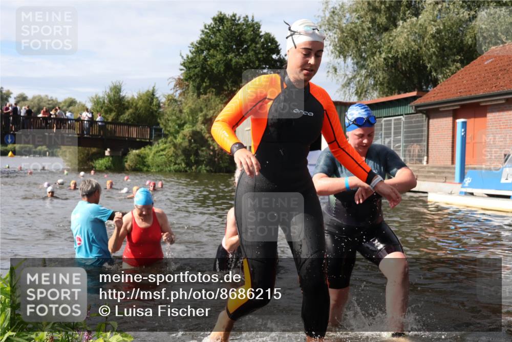 31.08.2025 - Elbe Triathlon Hamburg Luisa Fischer http://msf.ph/oto/8686215 31.08.2025 10:43:28 Schwimmen 1363, 1369, 1409, 1431, 1438, 1466, 1507 meine-sportfotos.de